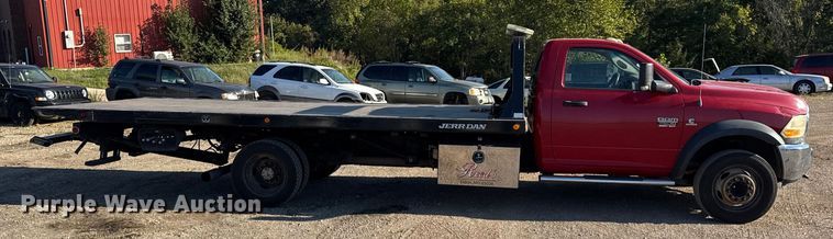 image for item DO2392 2012 Dodge Ram 5500 rollback truck