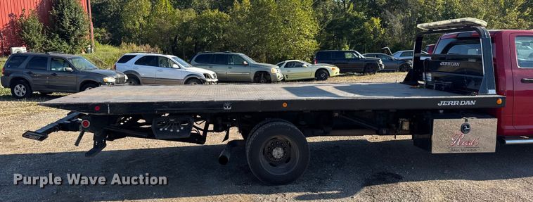 image for item DO2392 2012 Dodge Ram 5500 rollback truck