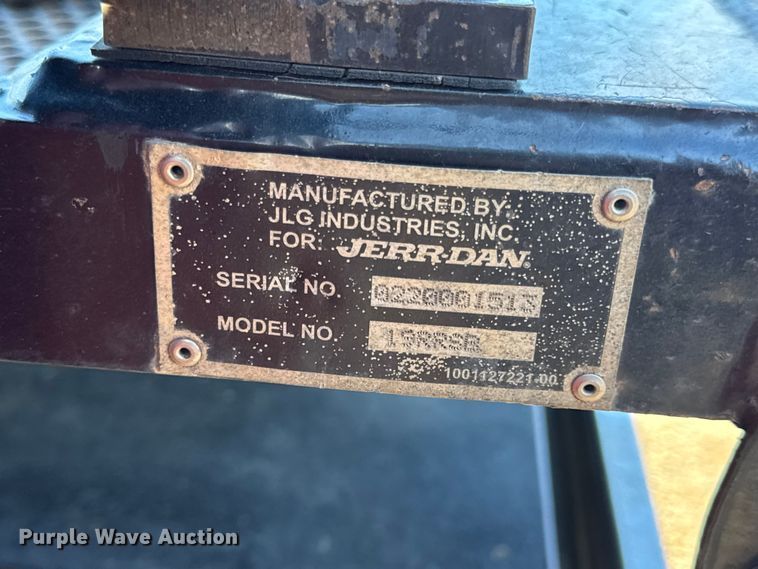 image for item DO2392 2012 Dodge Ram 5500 rollback truck