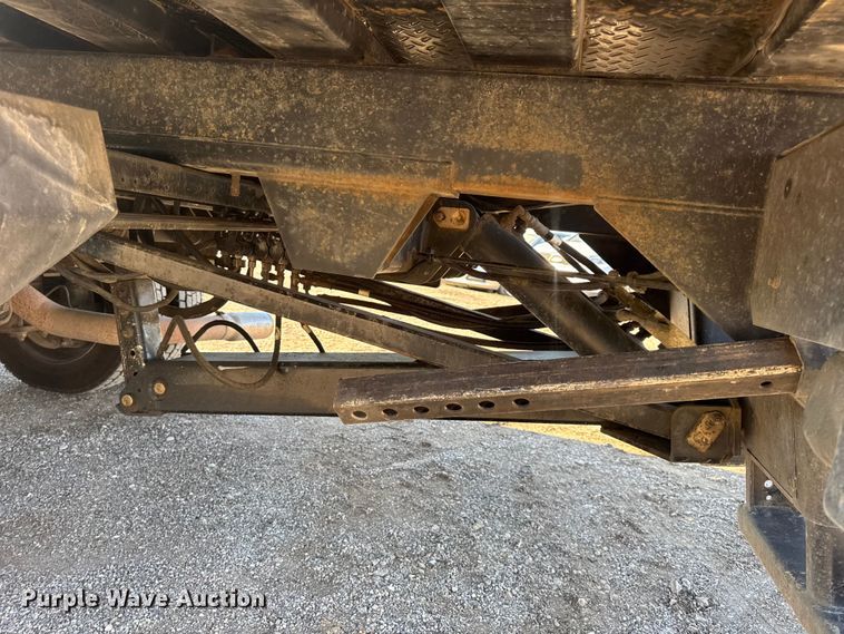 image for item DO2392 2012 Dodge Ram 5500 rollback truck