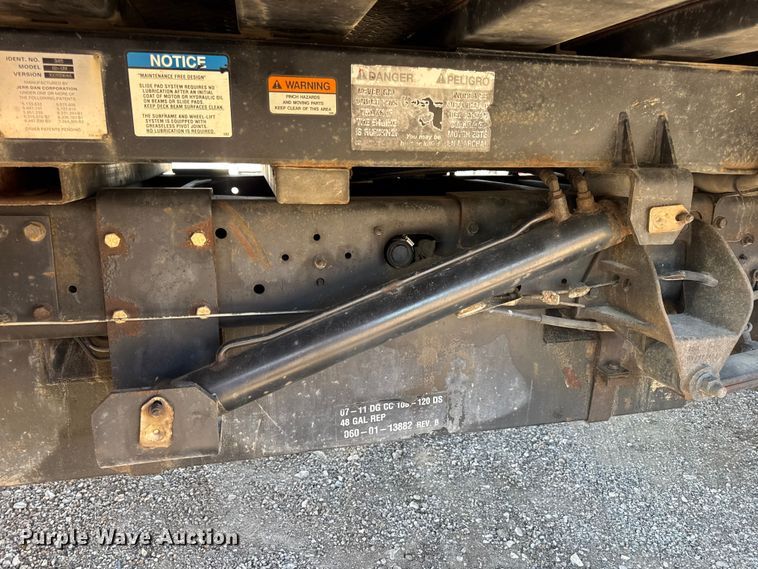 image for item DO2392 2012 Dodge Ram 5500 rollback truck