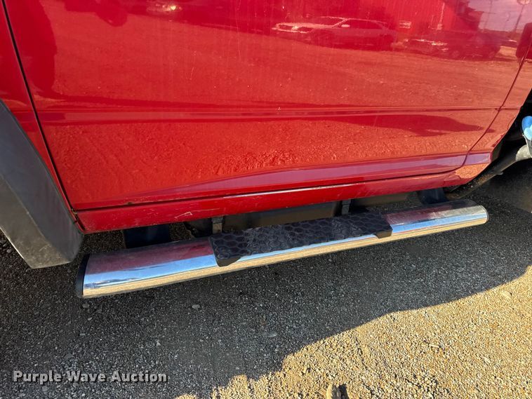 image for item DO2392 2012 Dodge Ram 5500 rollback truck