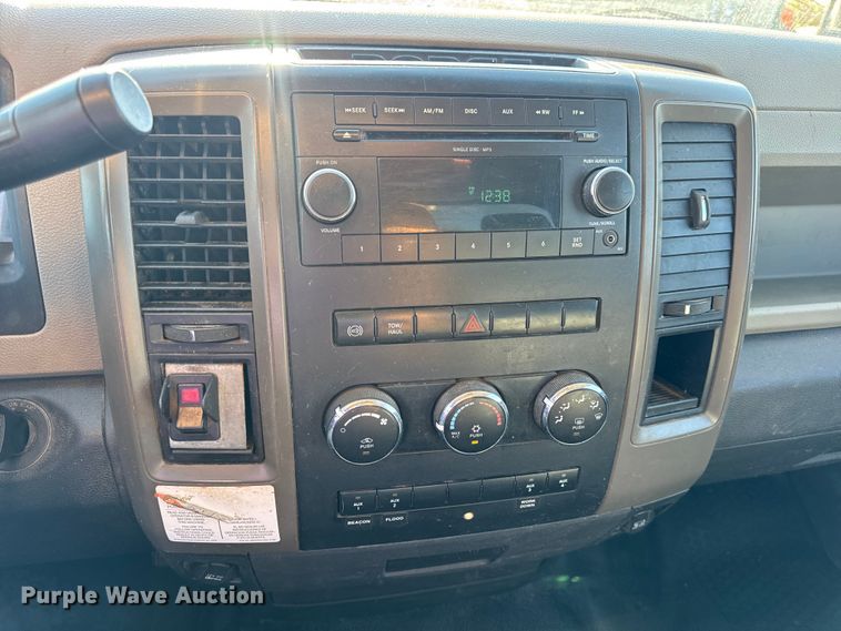 image for item DO2392 2012 Dodge Ram 5500 rollback truck