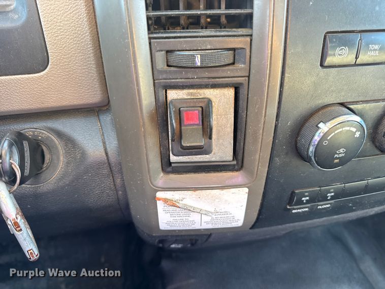 image for item DO2392 2012 Dodge Ram 5500 rollback truck