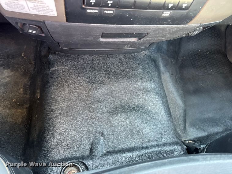 image for item DO2392 2012 Dodge Ram 5500 rollback truck