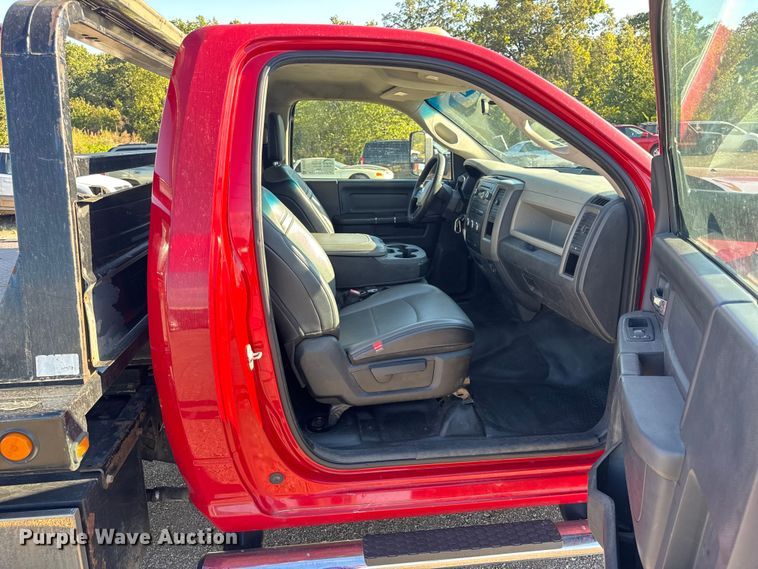 image for item DO2392 2012 Dodge Ram 5500 rollback truck