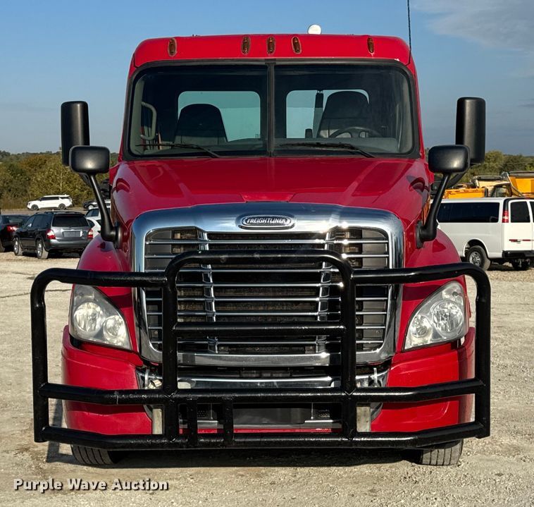CAMIóN 2015 FREIGHTLINER