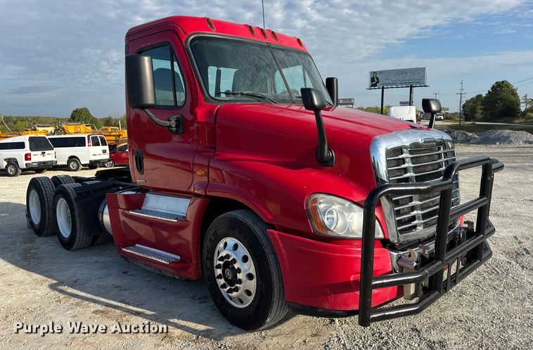 CAMIóN 2015 FREIGHTLINER
