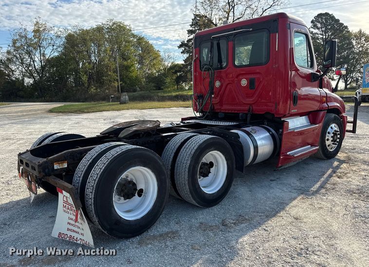 CAMIóN 2015 FREIGHTLINER