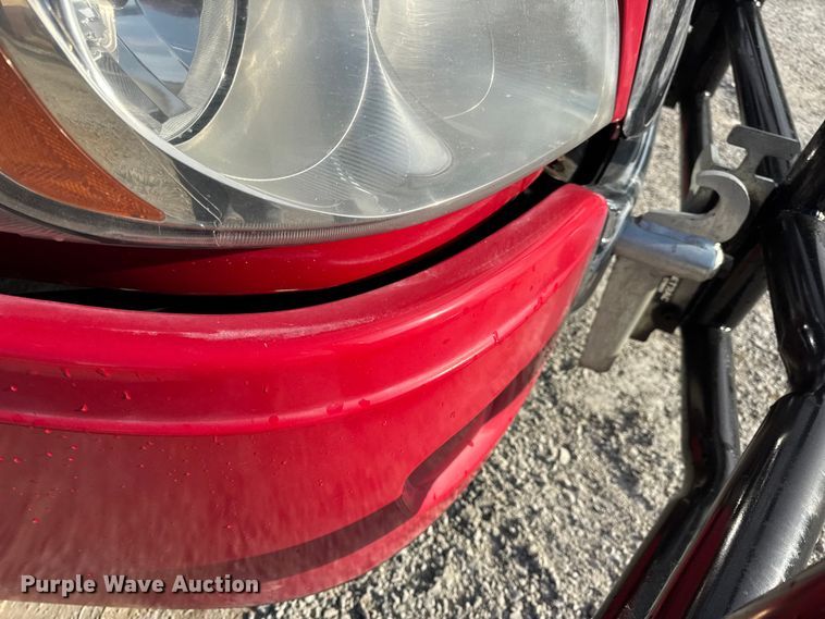 image for item DO2412 2015 Freightliner Cascadia Evolution semi truck