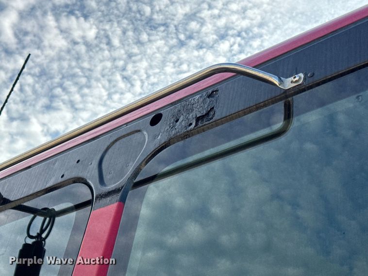 image for item DO2412 2015 Freightliner Cascadia Evolution semi truck