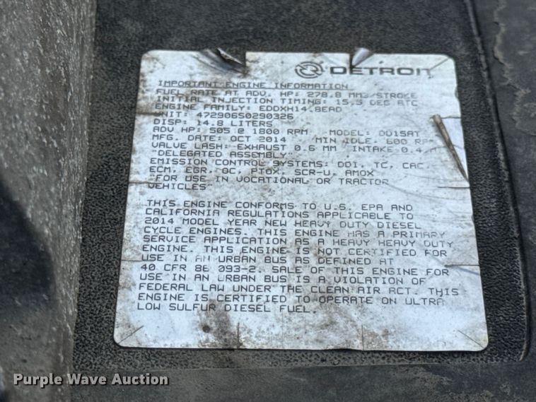 image for item DO2412 2015 Freightliner Cascadia Evolution semi truck