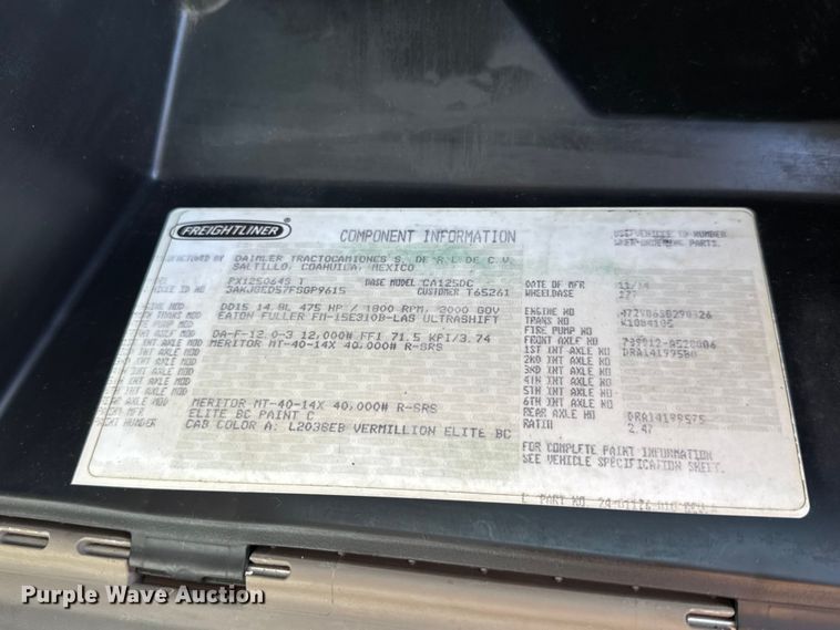 image for item DO2412 2015 Freightliner Cascadia Evolution semi truck