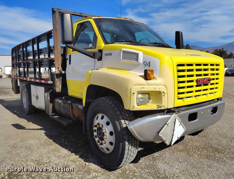image for item DP5059 2007 GMC C6500 flatbed truck