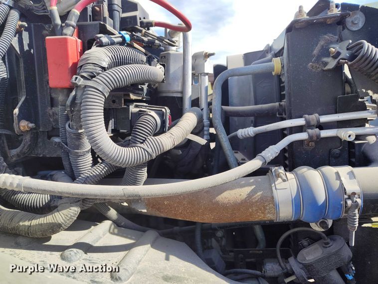 image for item DP5059 2007 GMC C6500 flatbed truck