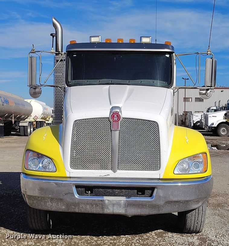 CAMIóN CHASIS 2011 KENWORTH T370