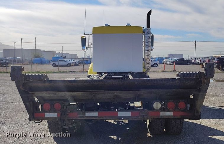 image for item DP5100 2011 Kenworth T370 truck cab and chassis