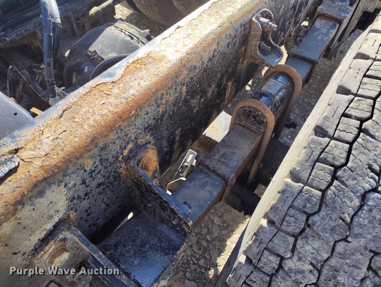 image for item DP5100 2011 Kenworth T370 truck cab and chassis