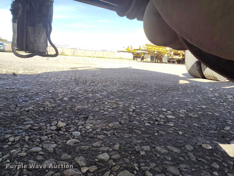 image for item DP5100 2011 Kenworth T370 truck cab and chassis