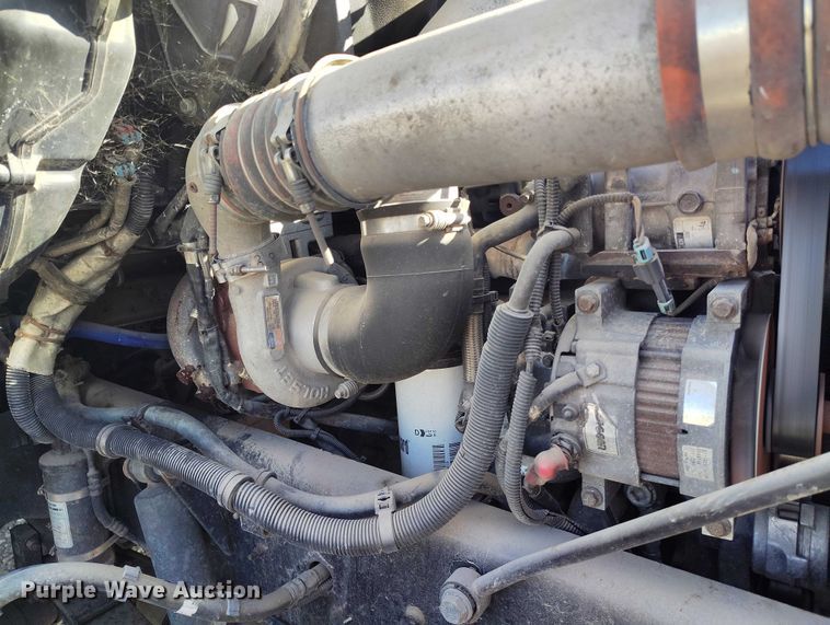 image for item DP5100 2011 Kenworth T370 truck cab and chassis