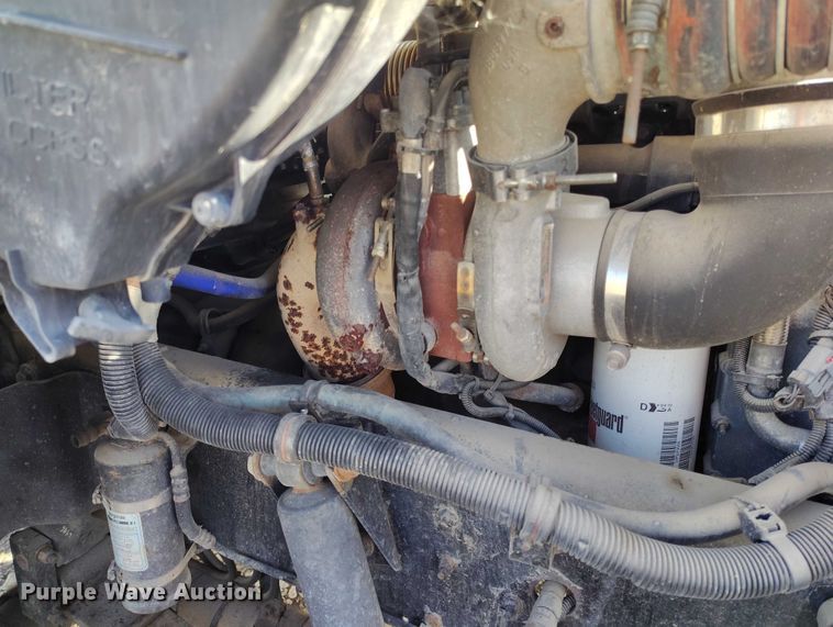 image for item DP5100 2011 Kenworth T370 truck cab and chassis