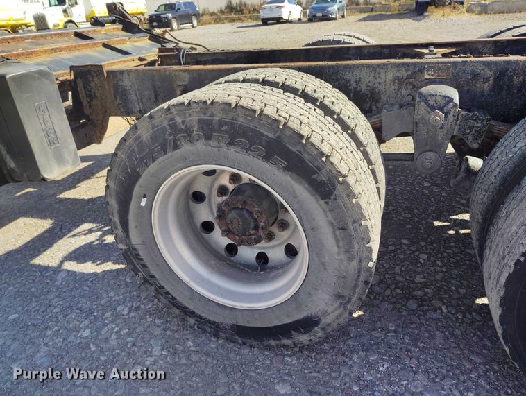 image for item DP5100 2011 Kenworth T370 truck cab and chassis