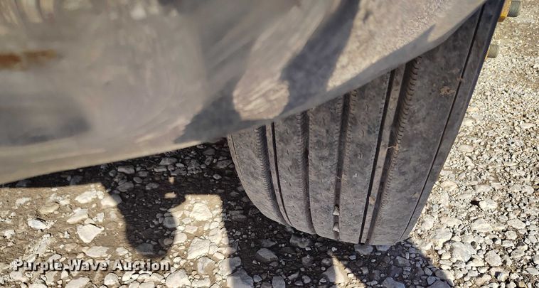 image for item DP5100 2011 Kenworth T370 truck cab and chassis