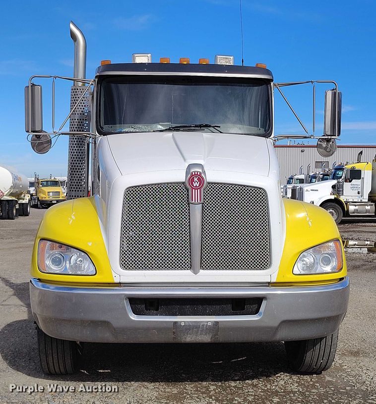 CAMIóN CHASIS 2011 KENWORTH T370