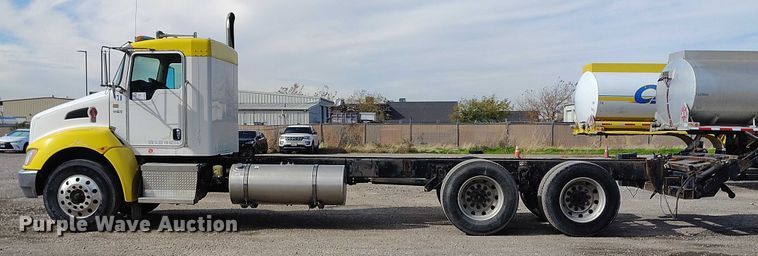 image for item DP5101 2011 Kenworth T370 truck cab and chassis