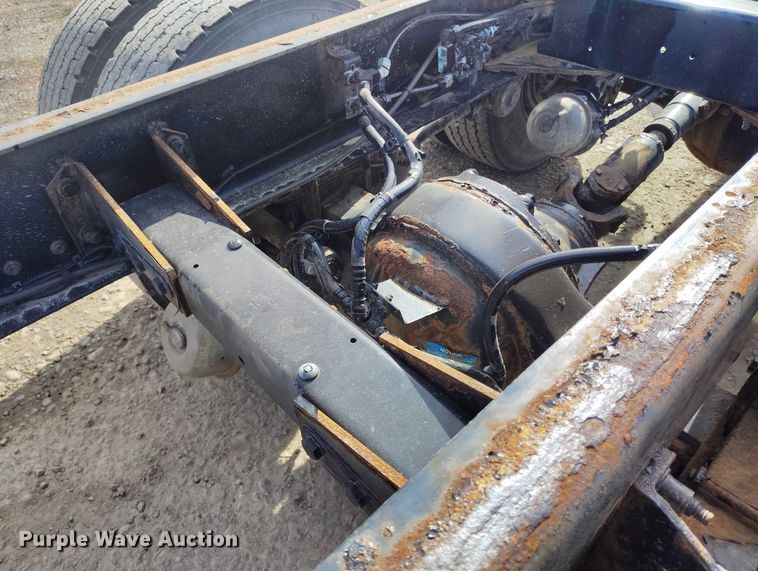 image for item DP5101 2011 Kenworth T370 truck cab and chassis