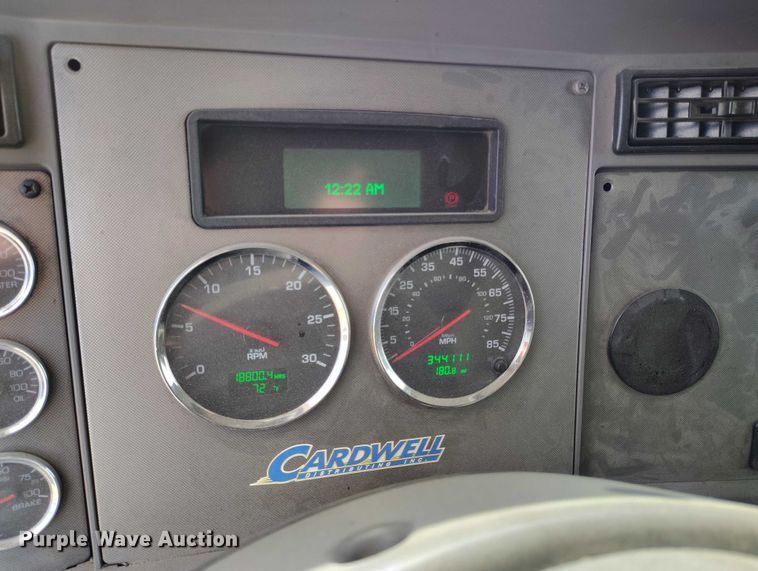 image for item DP5101 2011 Kenworth T370 truck cab and chassis