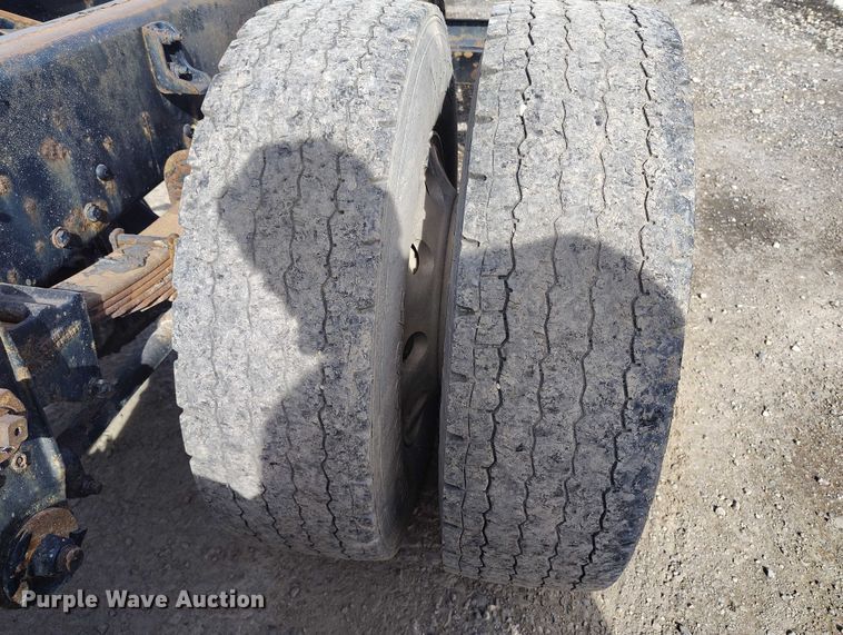 image for item DP5101 2011 Kenworth T370 truck cab and chassis