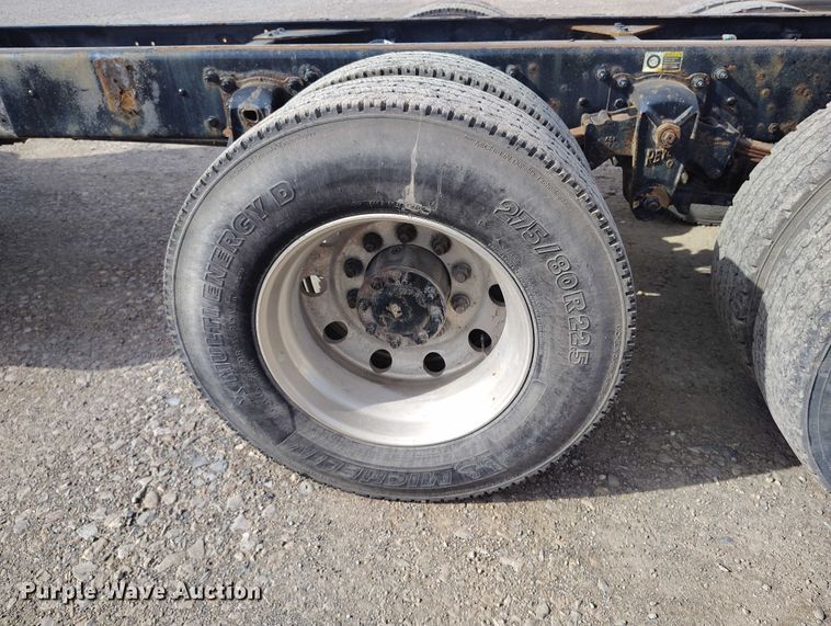 image for item DP5101 2011 Kenworth T370 truck cab and chassis