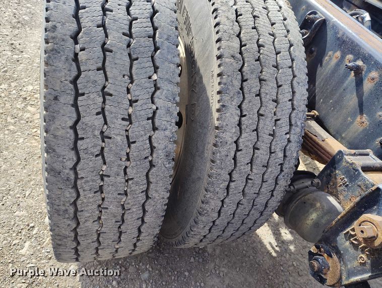 image for item DP5101 2011 Kenworth T370 truck cab and chassis