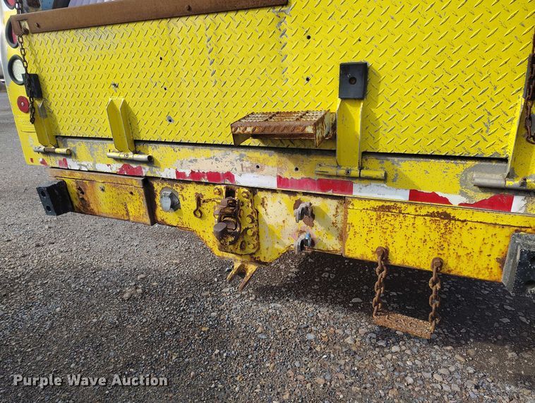 image for item DP5102 2001 Kenworth T800 fuel truck