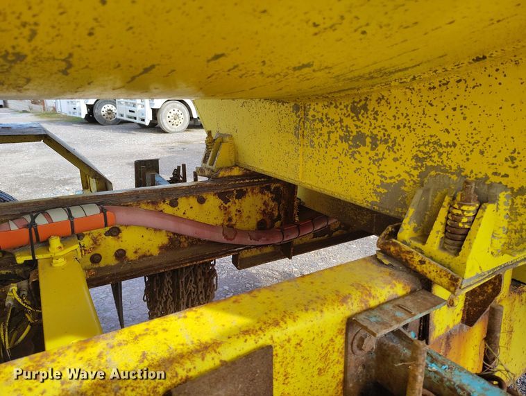 image for item DP5102 2001 Kenworth T800 fuel truck