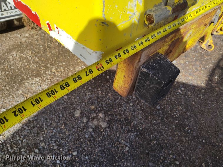 image for item DP5102 2001 Kenworth T800 fuel truck