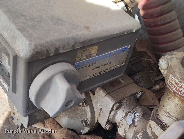 image for item DP5102 2001 Kenworth T800 fuel truck