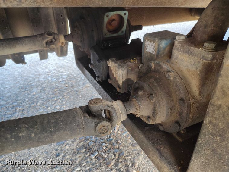 image for item DP5102 2001 Kenworth T800 fuel truck