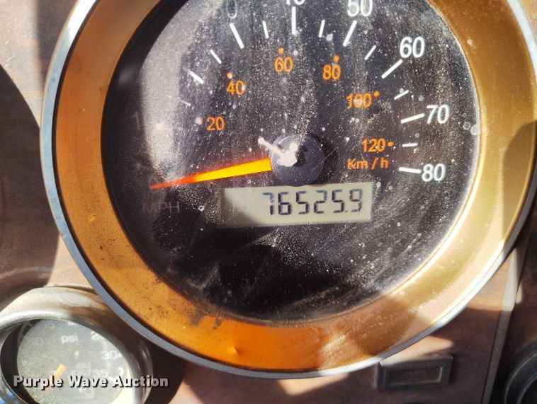 image for item DP5102 2001 Kenworth T800 fuel truck