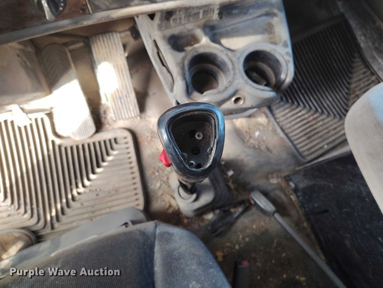 image for item DP5102 2001 Kenworth T800 fuel truck