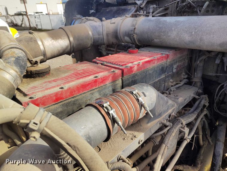 image for item DP5102 2001 Kenworth T800 fuel truck