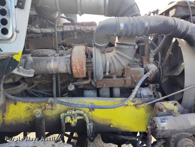 image for item DP5102 2001 Kenworth T800 fuel truck