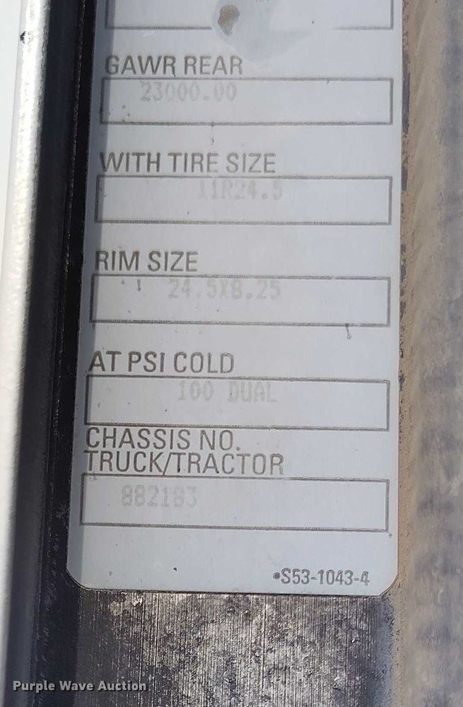 image for item DP5102 2001 Kenworth T800 fuel truck