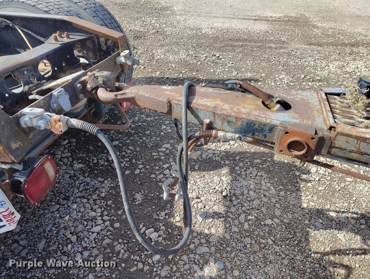 image for item DP5103 1999 Utility FF2C flatbed pup trailer