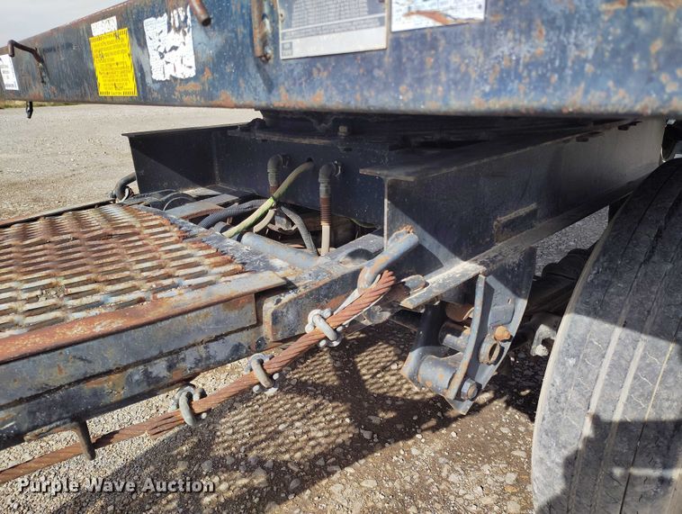image for item DP5103 1999 Utility FF2C flatbed pup trailer