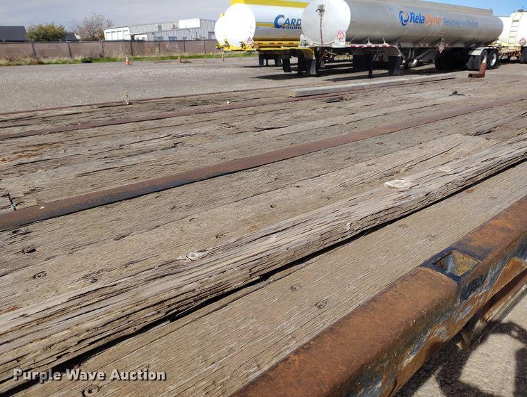 image for item DP5103 1999 Utility FF2C flatbed pup trailer