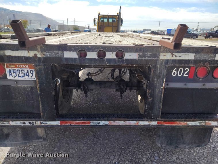 image for item DP5103 1999 Utility FF2C flatbed pup trailer
