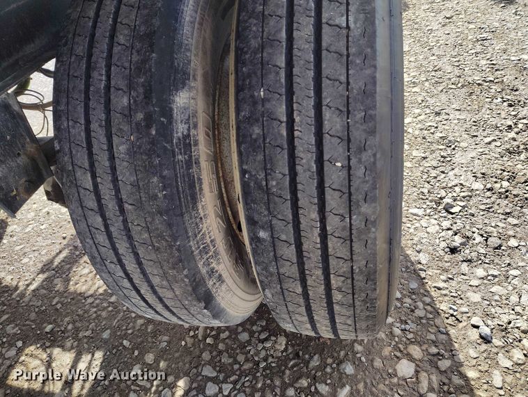 image for item DP5103 1999 Utility FF2C flatbed pup trailer