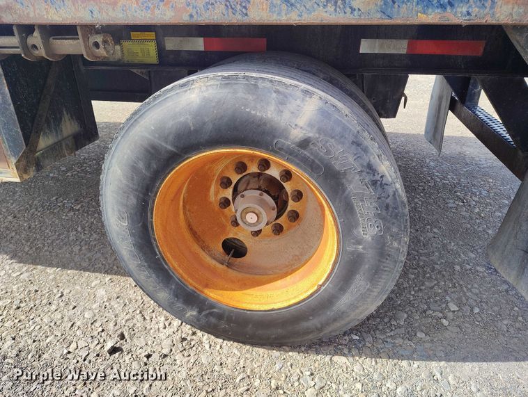 image for item DP5103 1999 Utility FF2C flatbed pup trailer